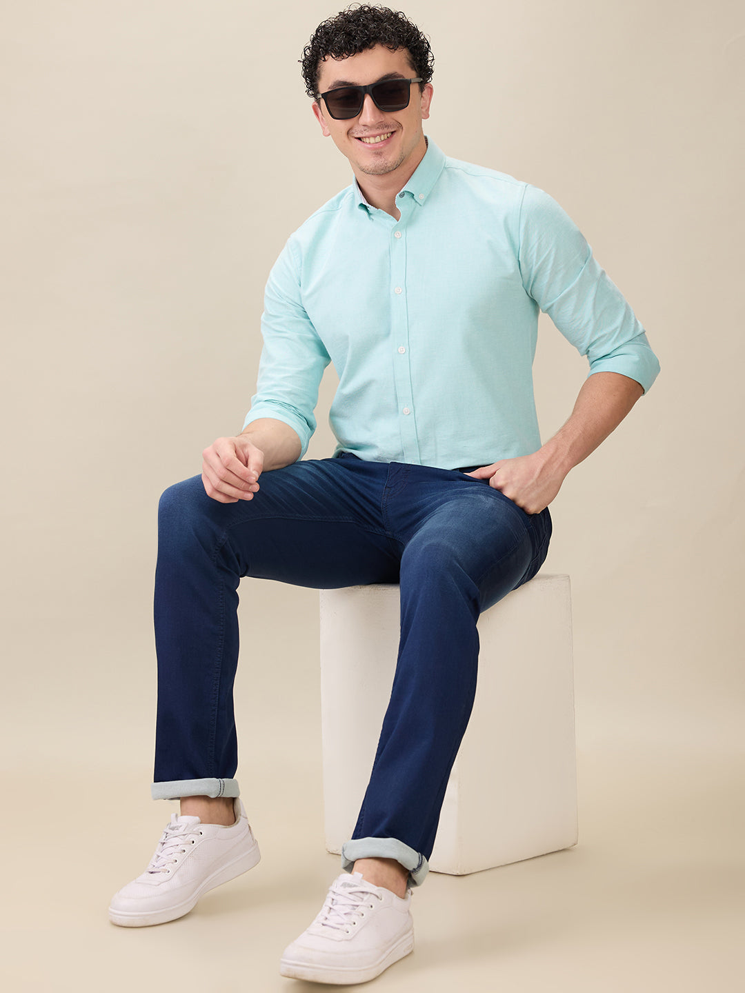 Parx Men Blue Knitted Low Rise Tapered Fit Cotton Blend Jeans