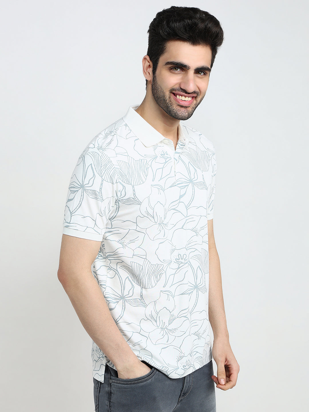 Parx Men White Printed Regular Fit Rayon Blend Half Sleeve T-Shirt