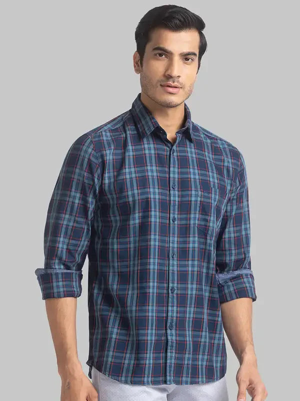 Men Blue Slim Fit Checks Cotton Full Sleeve Shirts