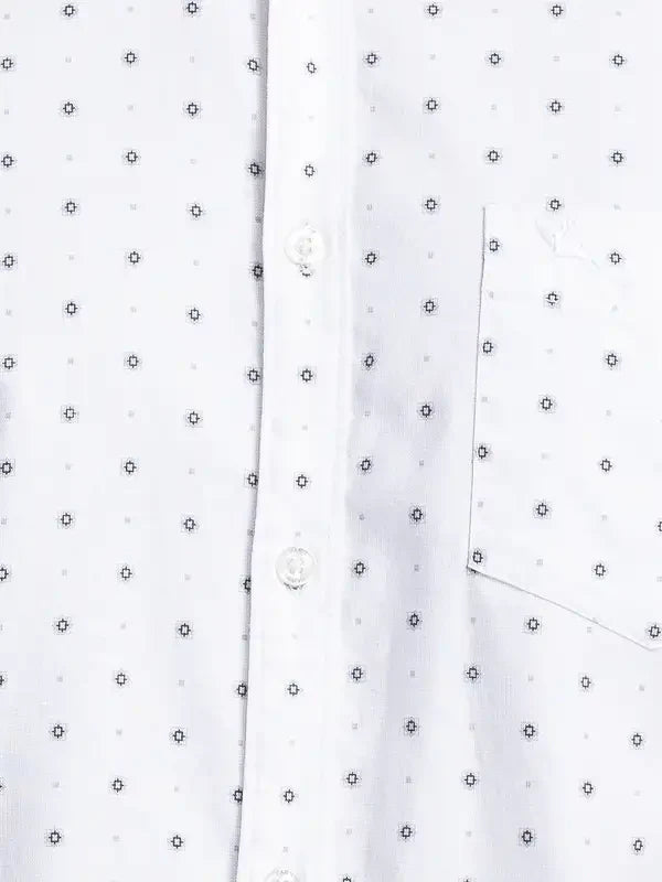 Men White Slim Fit Print Cotton Full Sleeve Cutway Collar Shirts