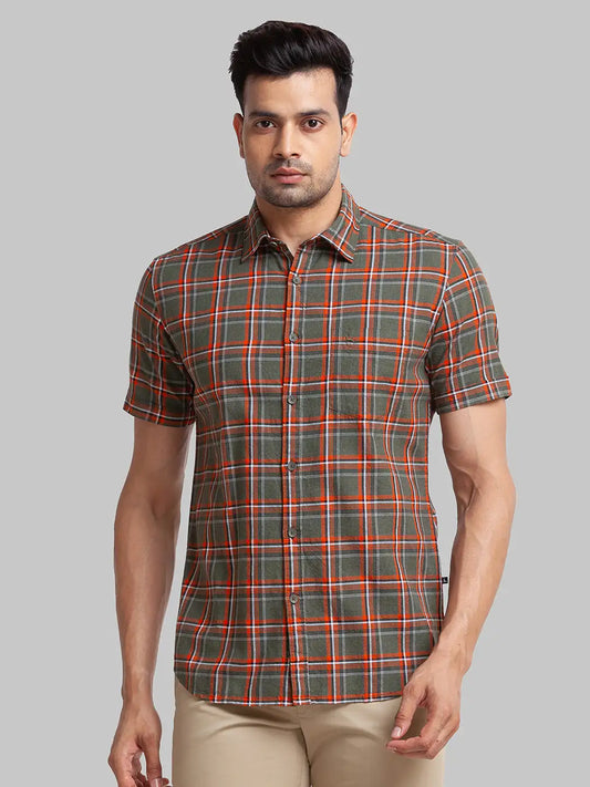 Parx Men Green Checks Slim Fit Cotton Half Sleeve Cutaway Collar Shirt