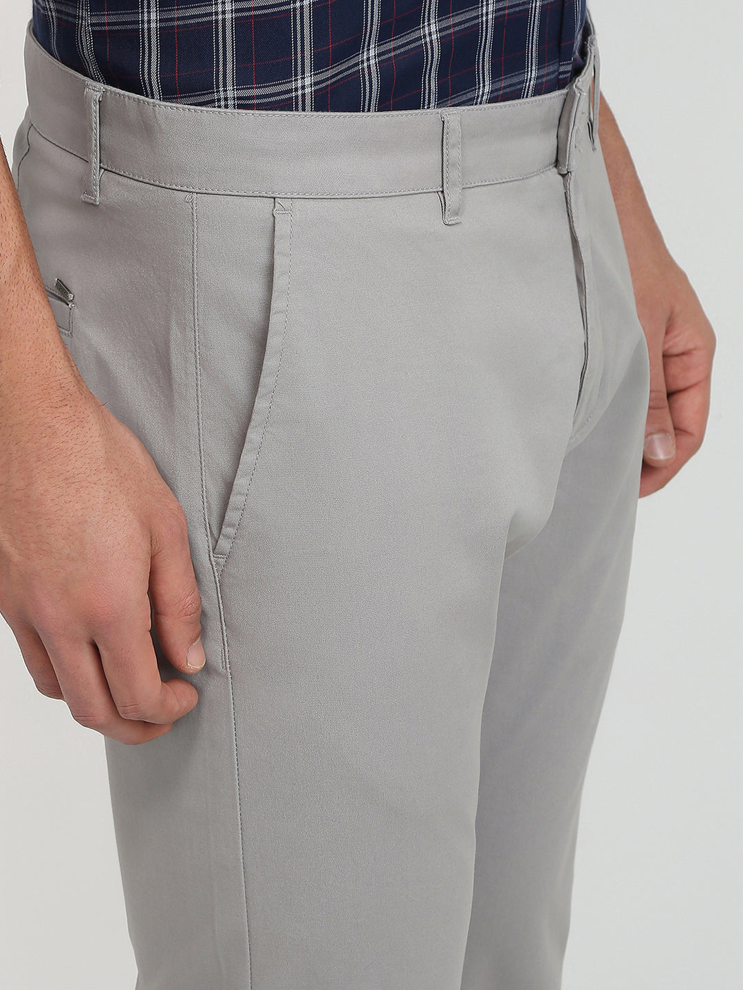 Parx Men Grey Solid Low Rise Tapered Fit Cotton Blend Trouser