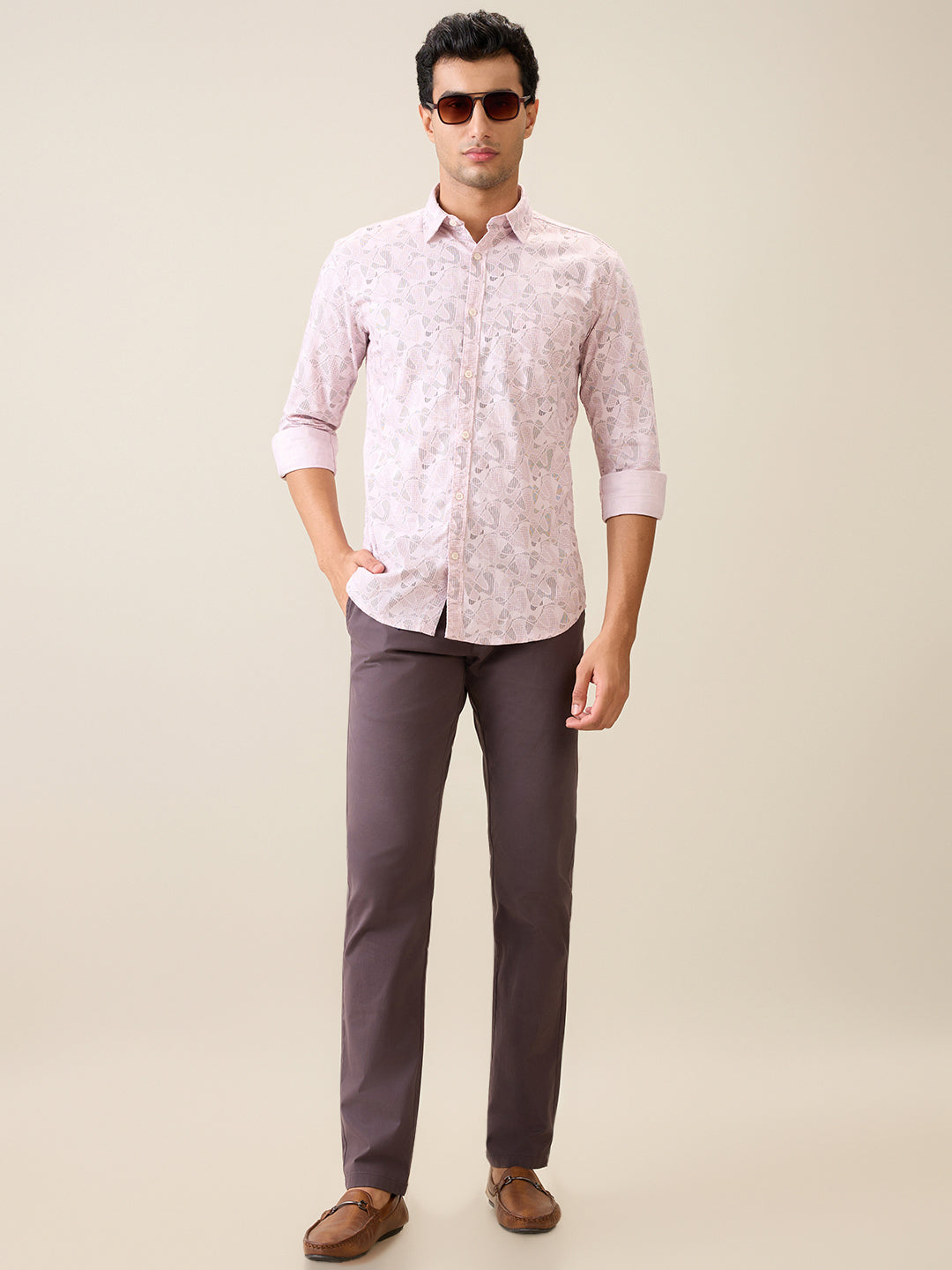 Parx Men Grey Solid Low Rise Tapered Fit Cotton Blend Trouser