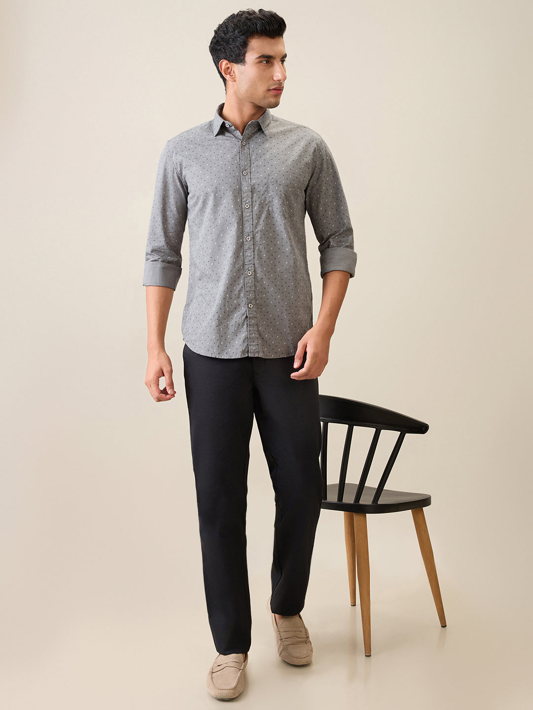 Parx Men Black Printed Low Rise Tapered Fit Cotton Blend Trouser