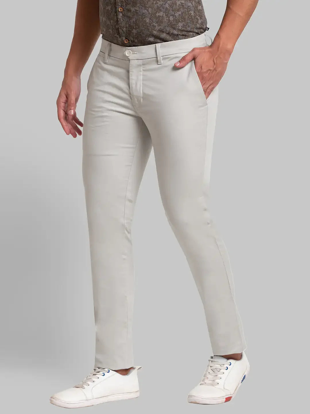 Men Green Super Slim Fit Solid Cotton Blend Trouser