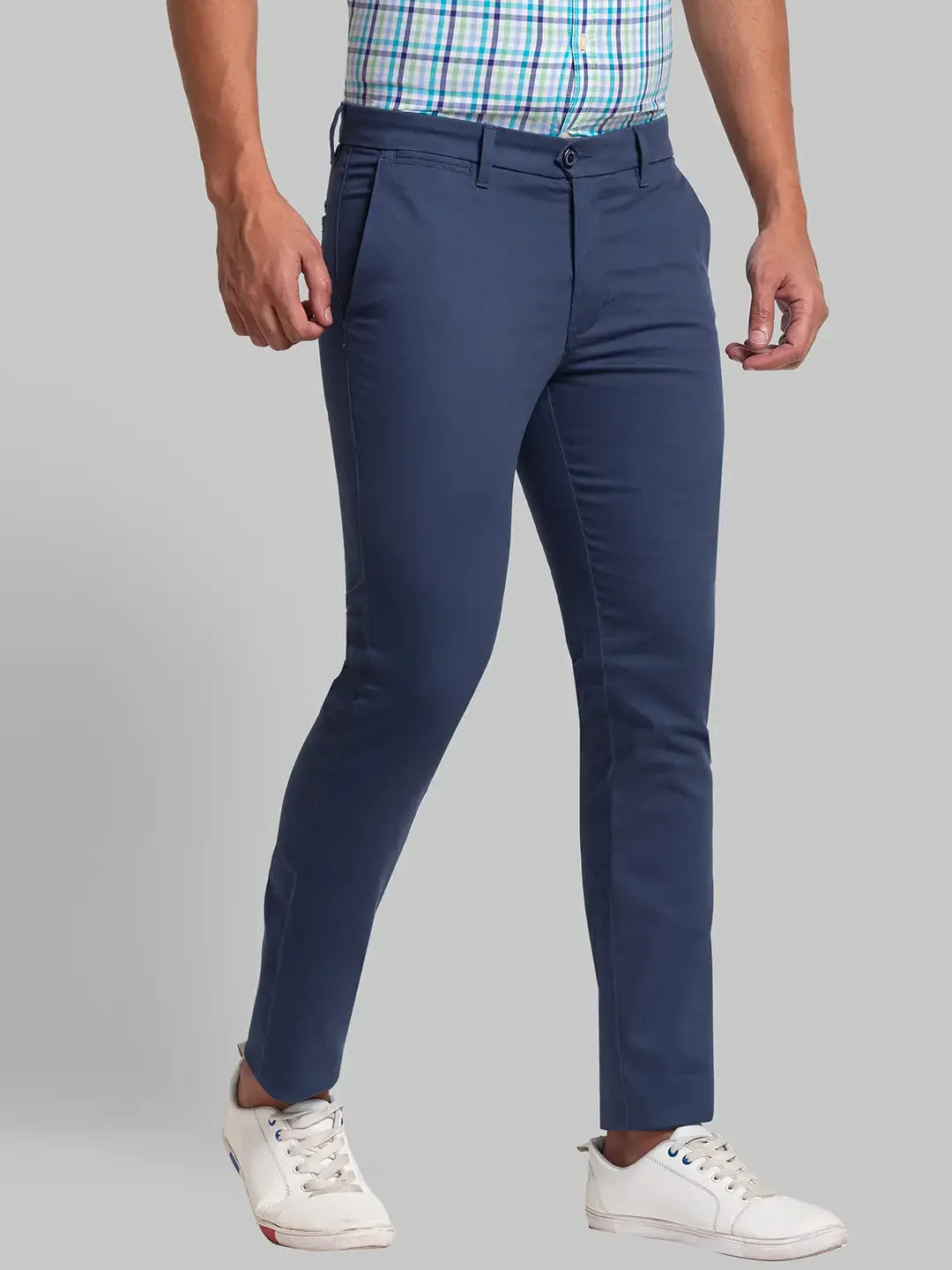 Men Blue Super Slim Fit Solid Cotton Blend Trouser