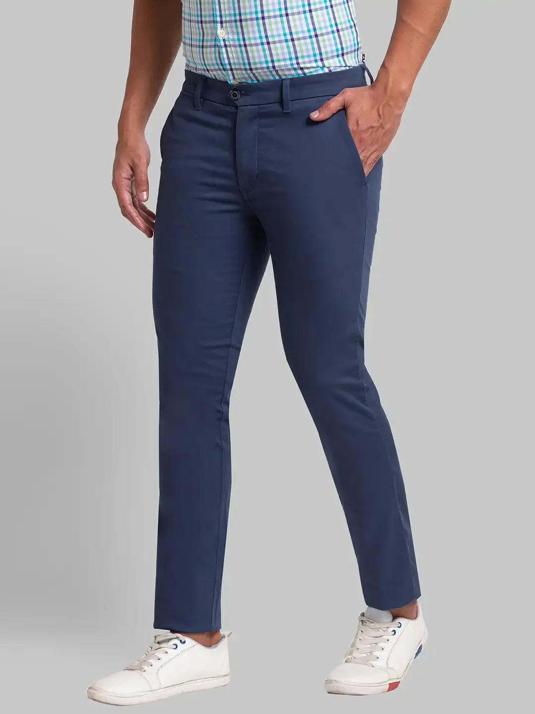 Men Blue Super Slim Fit Solid Cotton Blend Trouser