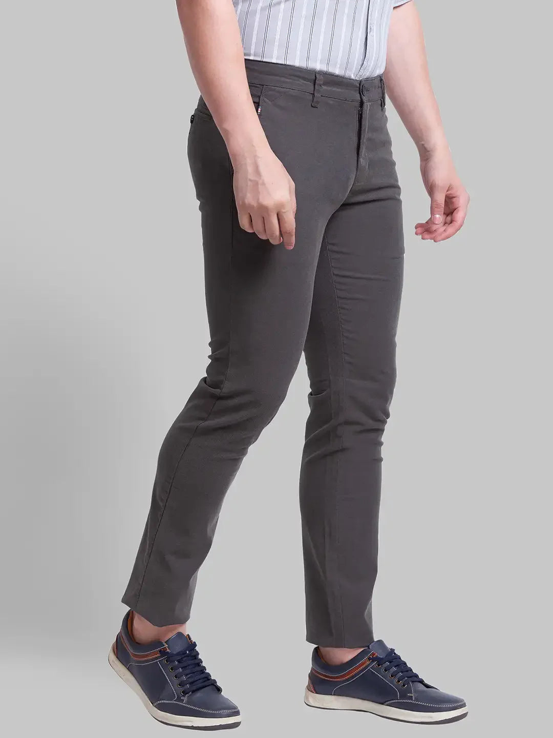 Men Green Lrt Fit Yarn Dyed Cotton Blend Trouser