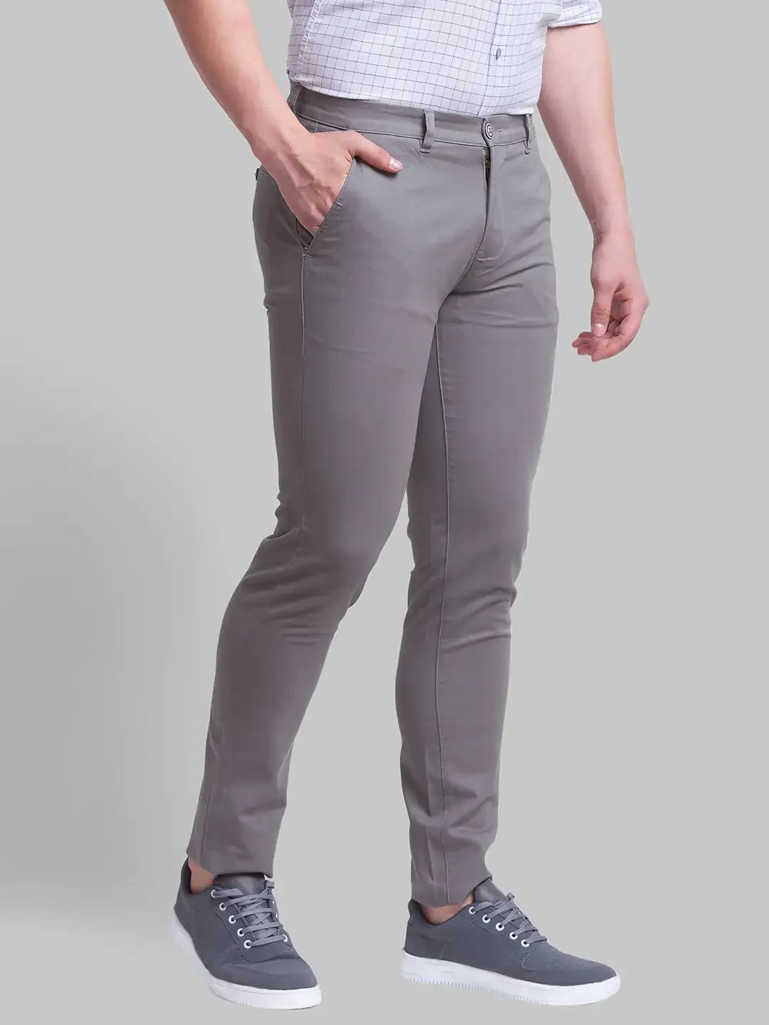 Men Grey Low Rise Tapered Fit Solid Cotton Blend Trouser