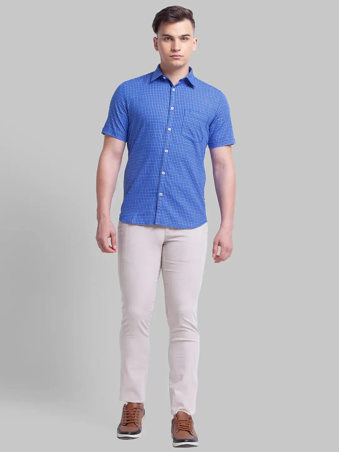 Men Fawn Lrt Fit Solid Cotton Blend Trouser