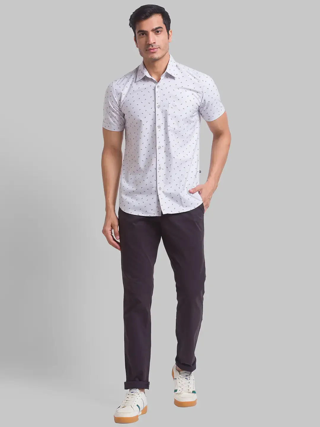 Men Grey Lrt Fit Solid Cotton Blend Trouser
