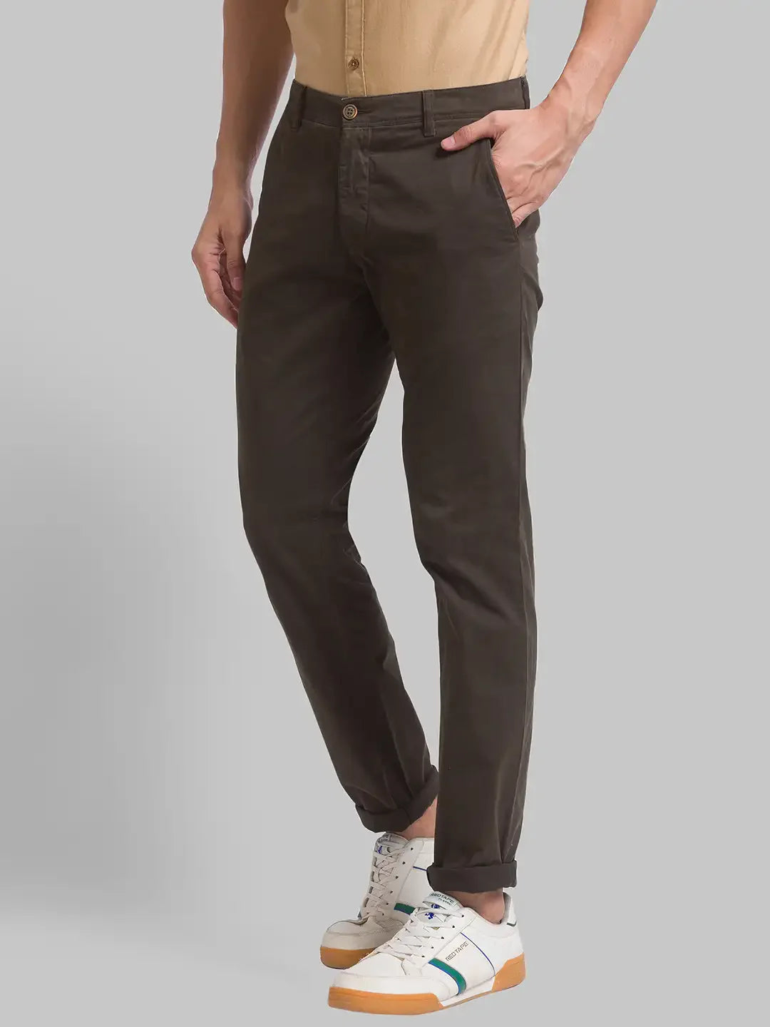 Men Green Lrt Fit Solid Cotton Blend Trouser