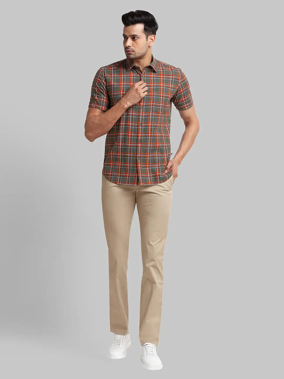 Men Khaki Lrt Fit Solid Cotton Blend Trouser