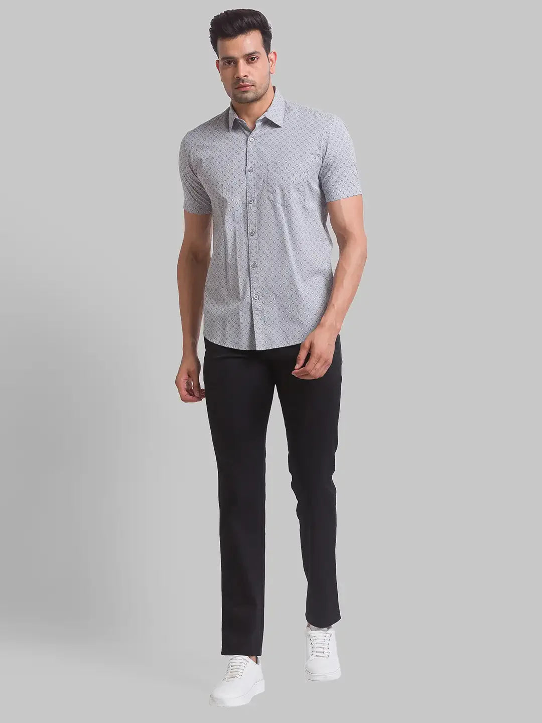 Men Black Lrt Fit Solid Cotton Blend Trouser