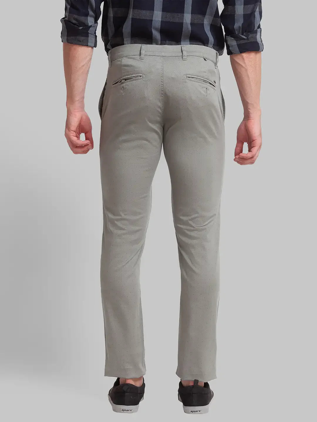 Men Green Low Rise Tapered Fit Print Cotton Blend Trouser
