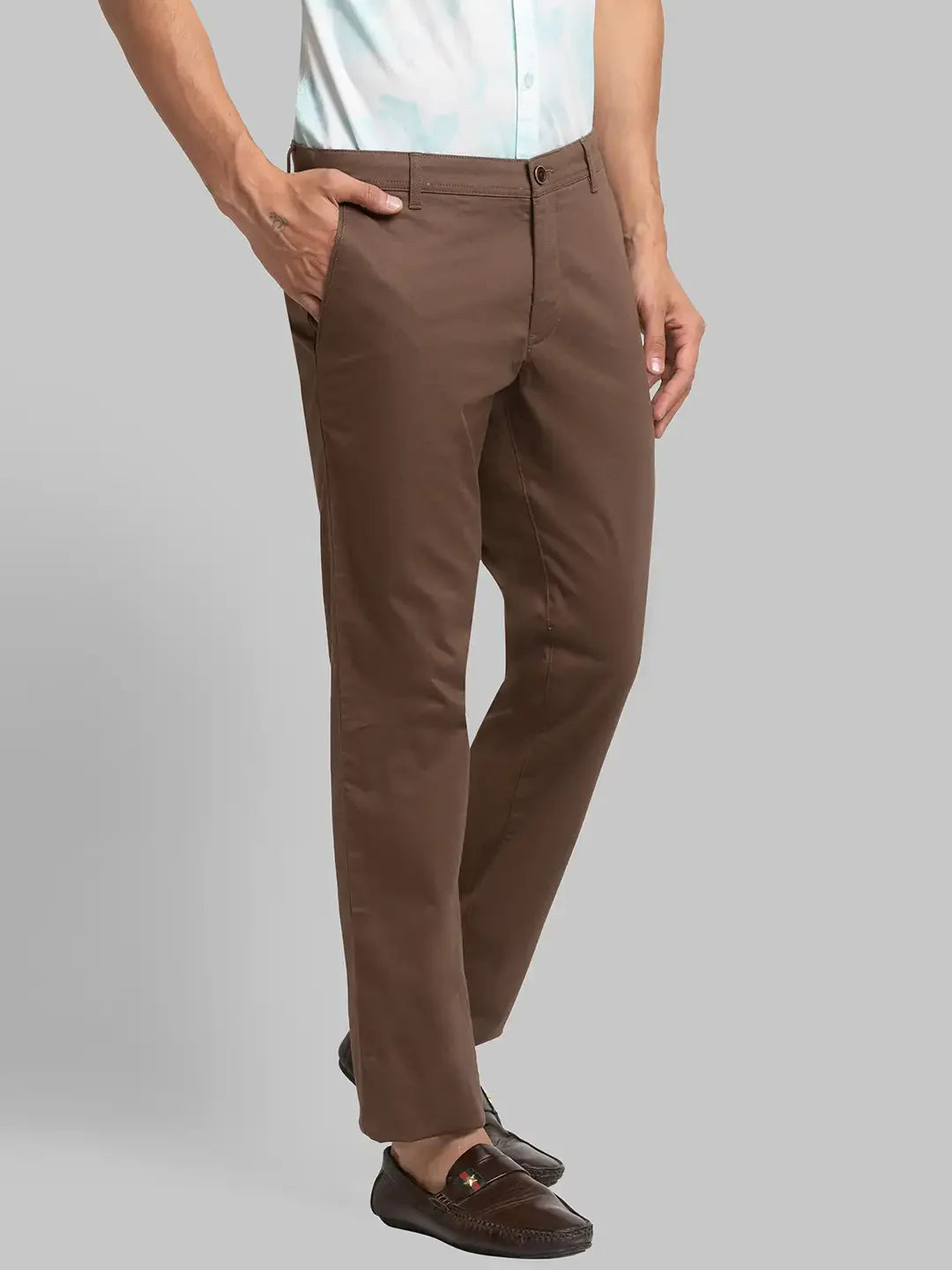 Men Brown Lrt Fit Solid Cotton Blend Trouser
