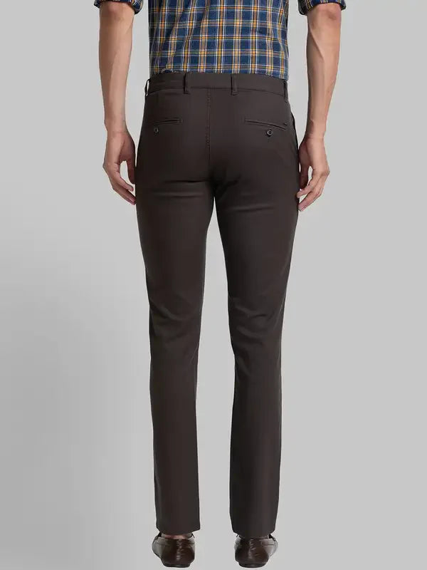 Men Green Low Rise Tapered Fit Solid Cotton Blend Trouser