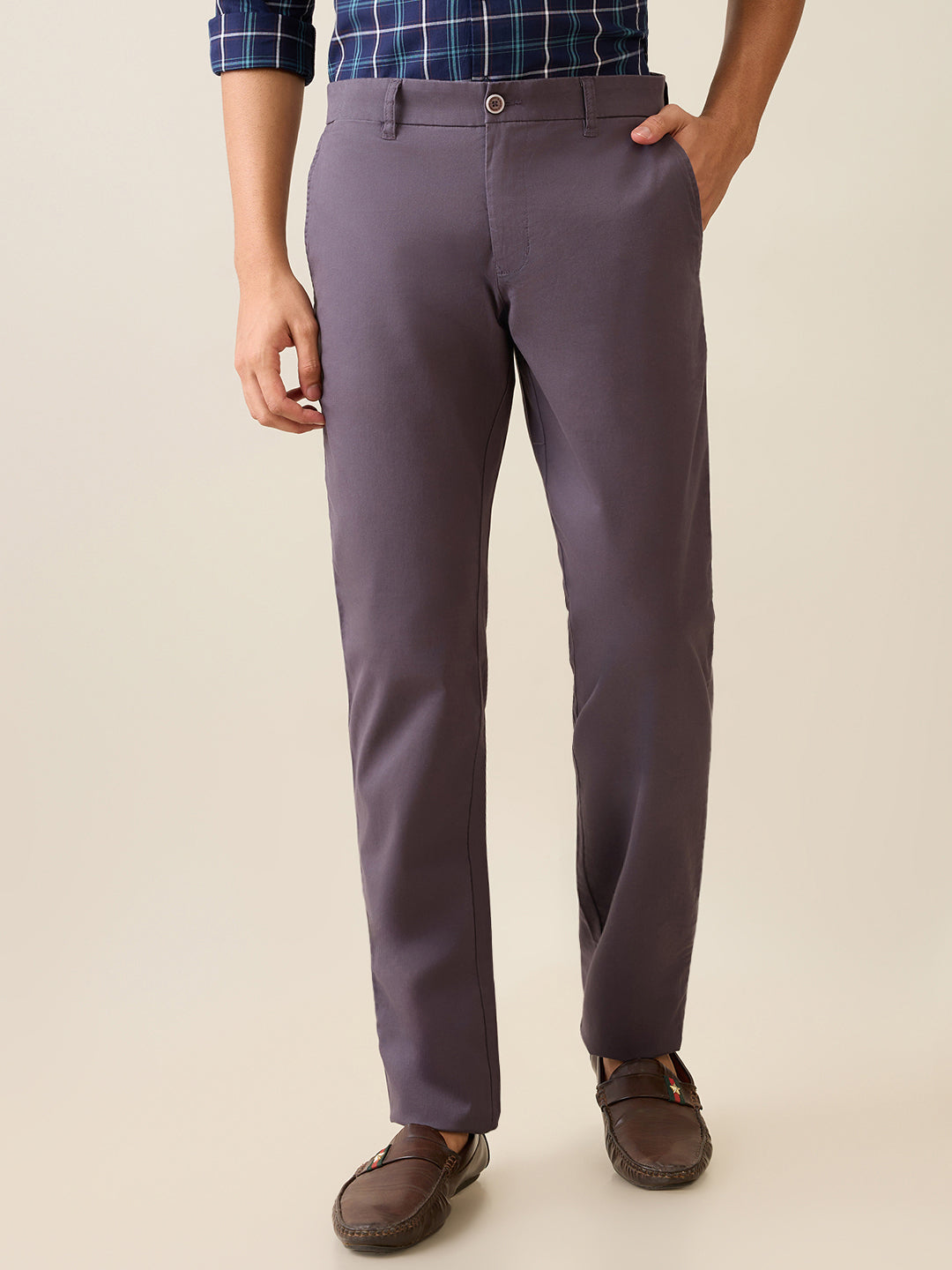 Parx Men Grey Solid Low Rise Tapered Fit Cotton Blend Trouser