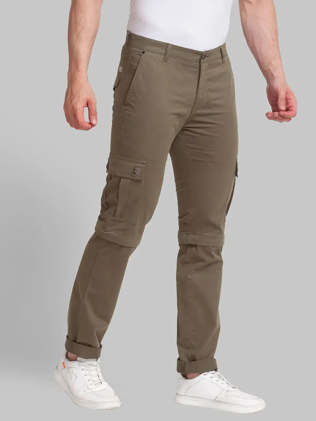 Men Green Lrt Fit Solid Cotton Blend Trouser