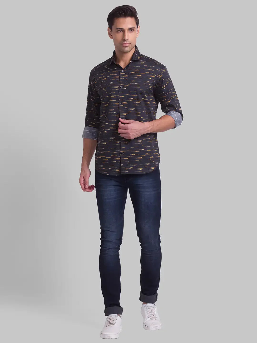 Men Yellow Slim Fit Print Cotton Cut Away Collar Shirts