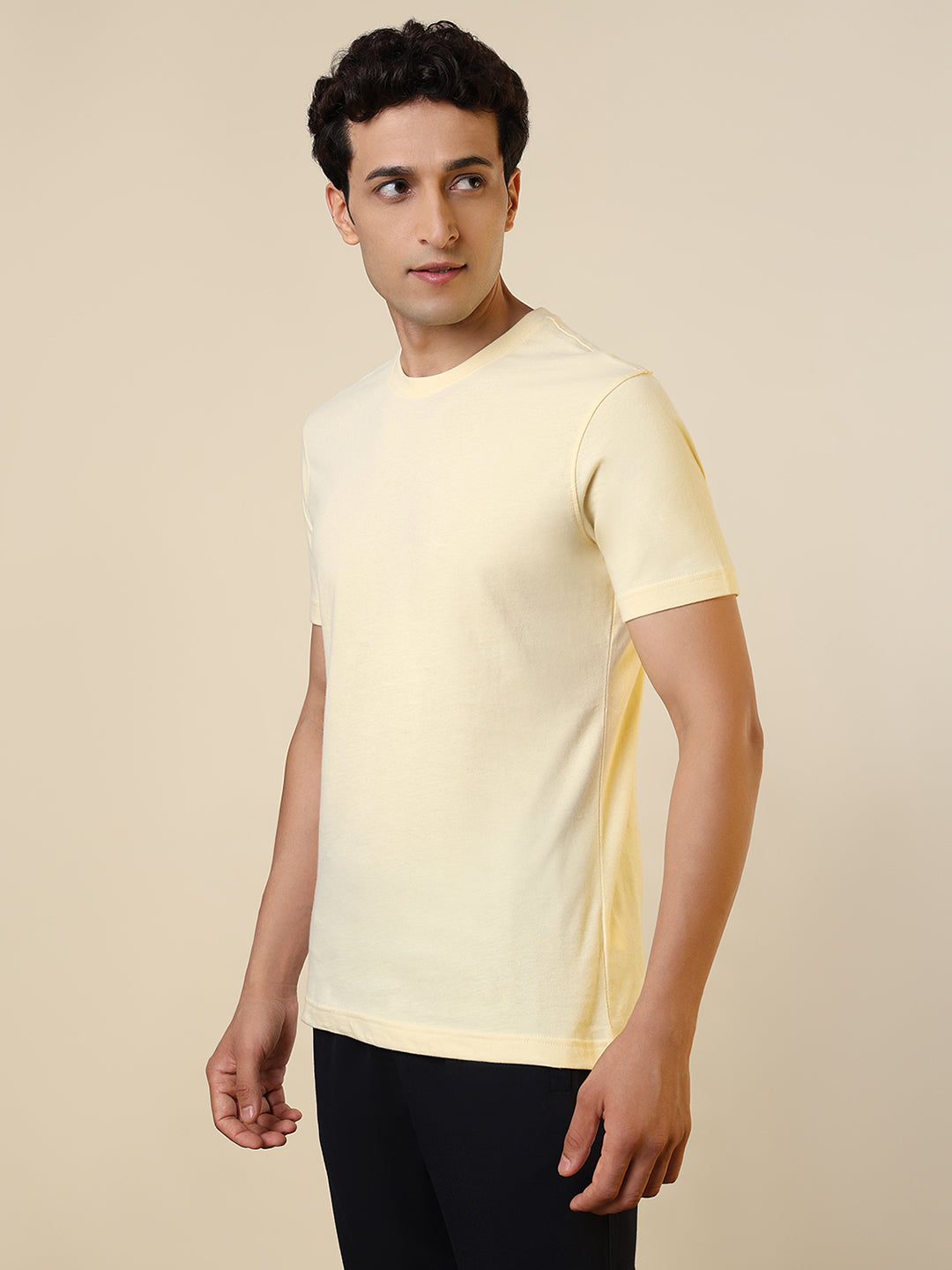 Sleepz Men Yellow Solid Regular Fit Cotton T-Shirt
