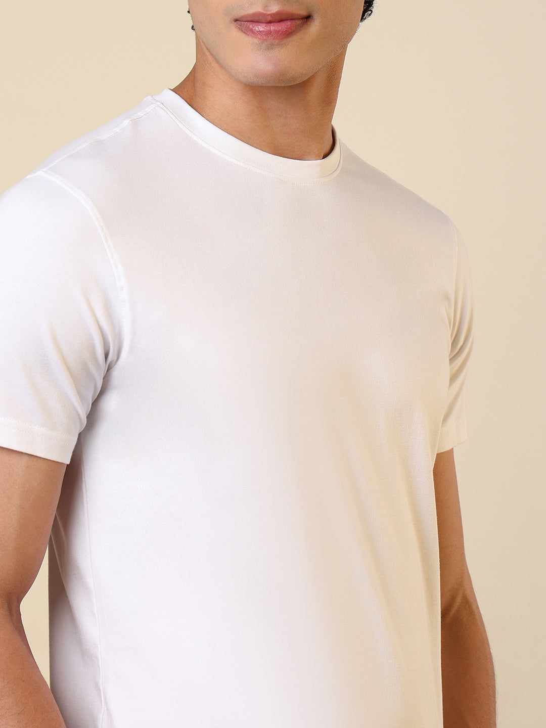 Sleepz Men White Solid Regular Fit Cotton Blend T-Shirt