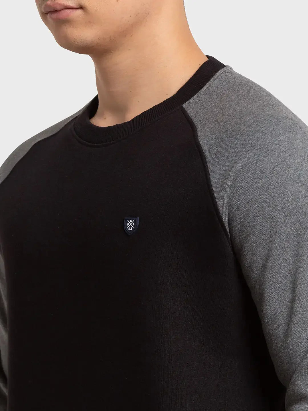 Men Black Tailored Fit Solid Cotton Polyester Blend Full Sleeve Henley Neck Collar Sweatshirts
