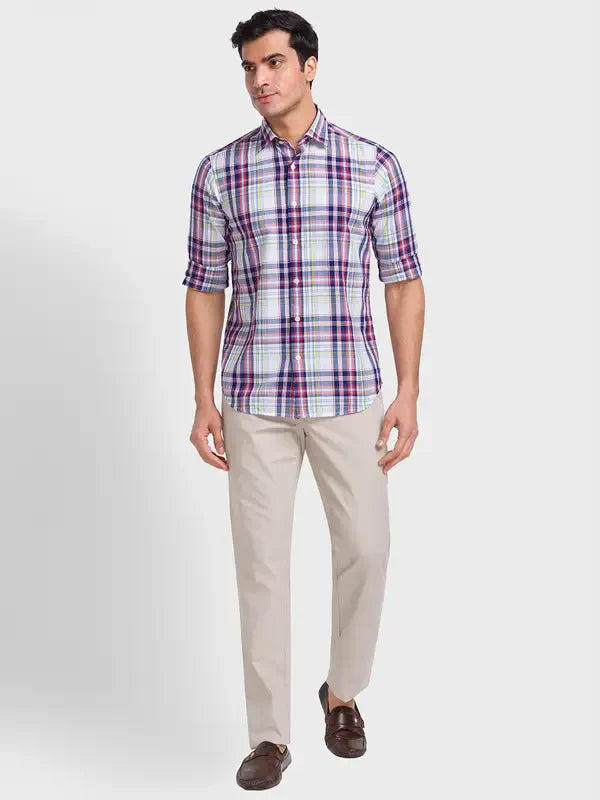 Men Blue Tailored Fit Checks Cotton Blend Full Sleeve Shirts