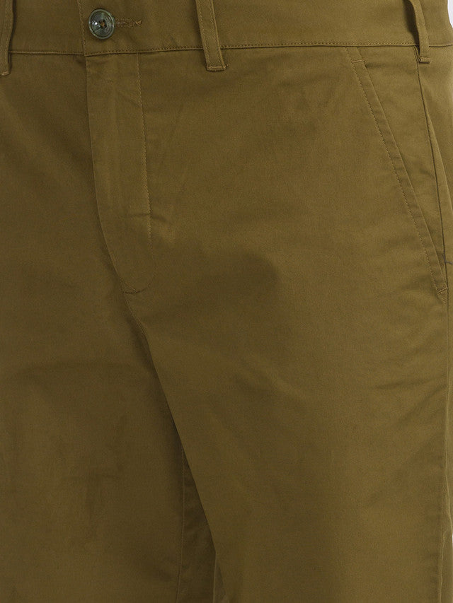 Colorplus Men Green Solid Contemporary Fit Shorts