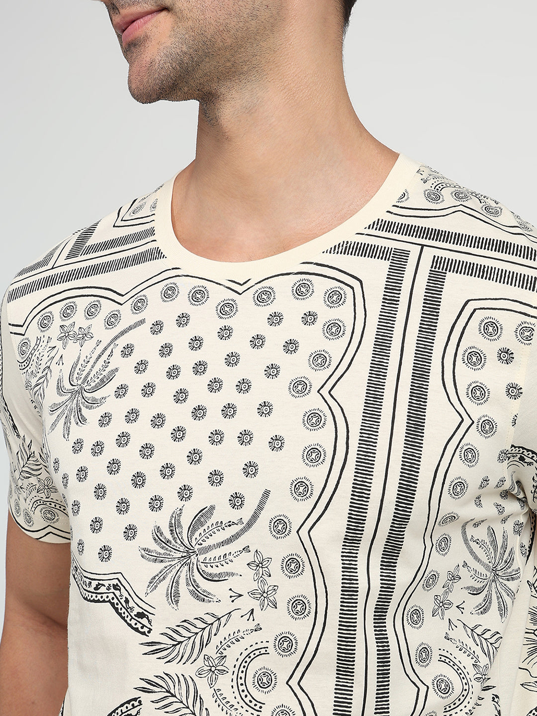Colorplus Men White Printed Regular Fit Cotton Half Sleeve T-Shirt
