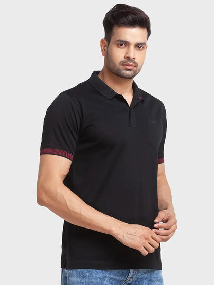 Men Black Tailored Fit Solid Cotton Half Sleeve T-Shirt