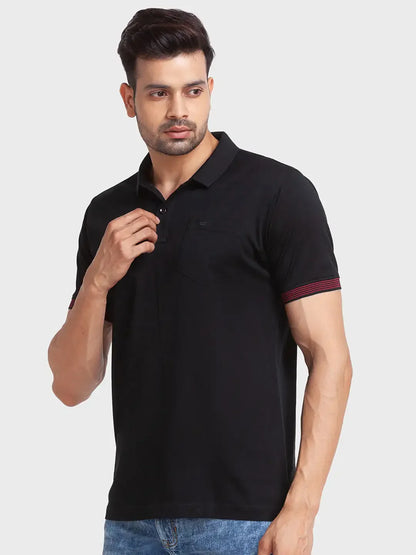 Men Black Tailored Fit Solid Cotton Half Sleeve T-Shirt
