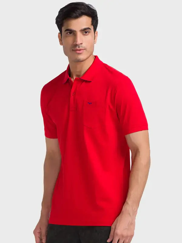 Men Red Tailored Fit Solid Cotton Half Sleeve T-Shirt