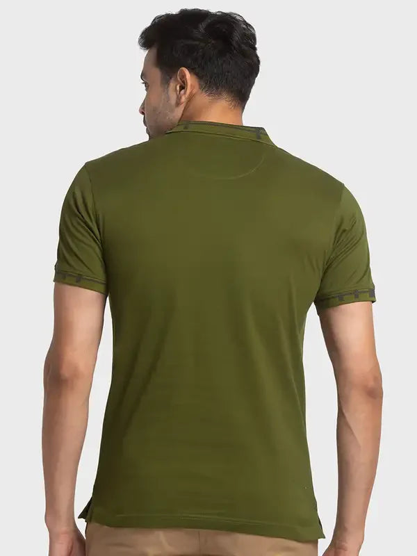 Men Green Regular Fit Solid Cotton Half Sleeve T-Shirt