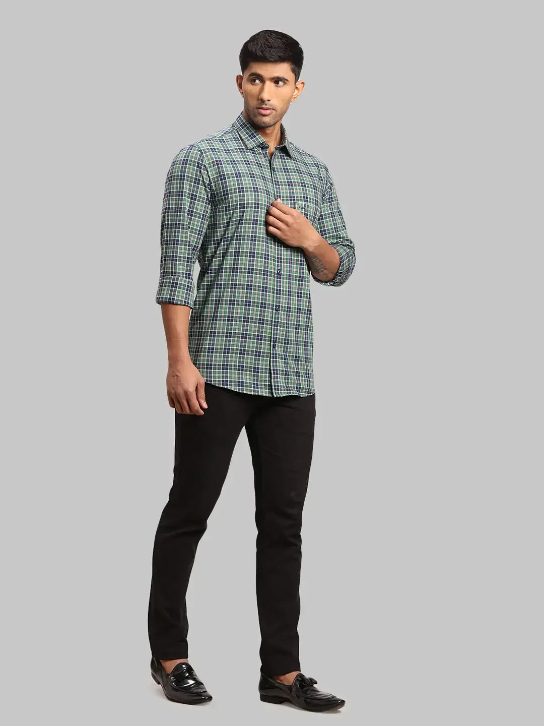 Men Green Tailored Fit Checks Cotton Full Sleeve Shirts