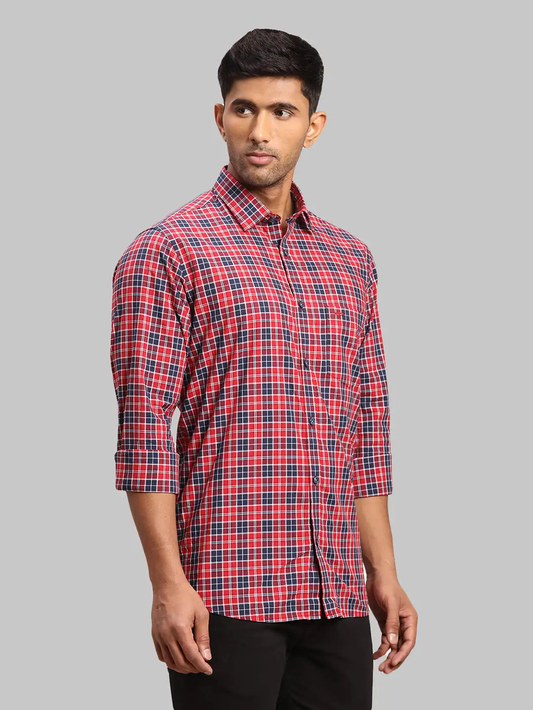 Men Red Tailored Fit Checks Cotton Full Sleeve Shirts