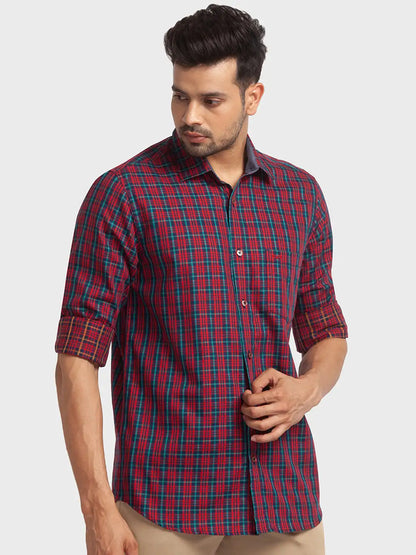 Men Red Tailored Fit Checks Cotton Full Sleeve Shirts