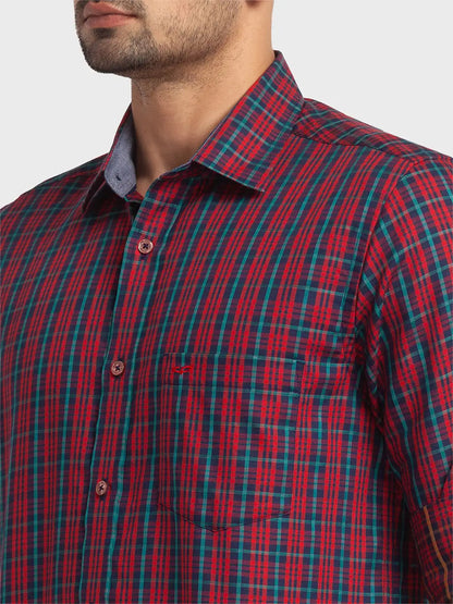 Men Red Tailored Fit Checks Cotton Full Sleeve Shirts