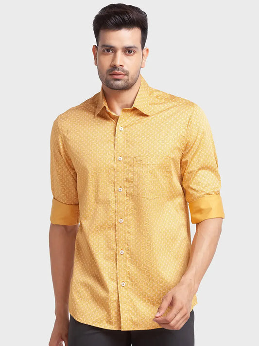 Men Yellow Tailored Fit Print Cotton Full Sleeve Shirts