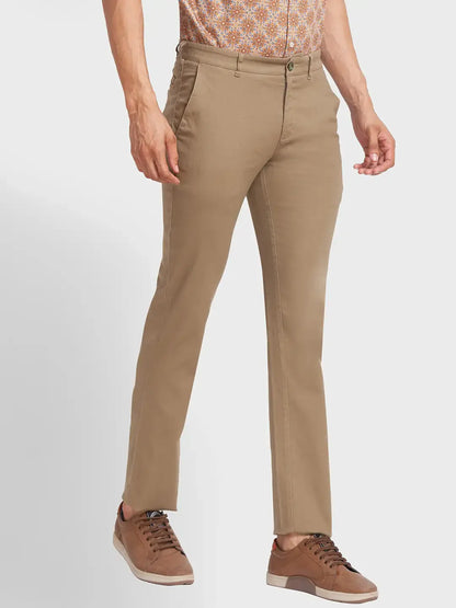 Men Green Contemporary Fit Solid Piece Dyed Cotton Blend Trouser