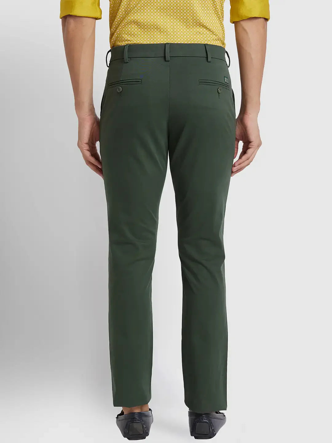Men Green Slim Fit Solid Piece Dyed Cotton Blend Trouser