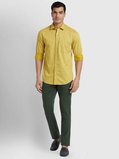 Men Green Slim Fit Solid Piece Dyed Cotton Blend Trouser
