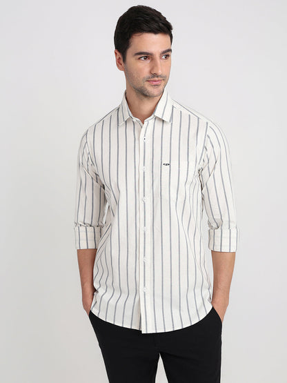 Colorplus Men White Stripe Slim Fit Cotton Blend Full Sleeve Casual Shirt