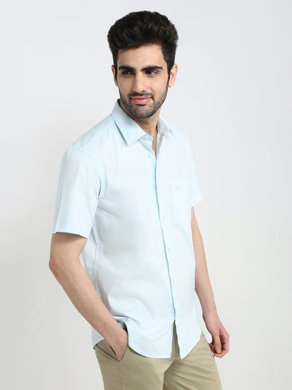 Colorplus Men Blue Solid Regular Fit Cotton Blend Half Sleeve Casual Shirt