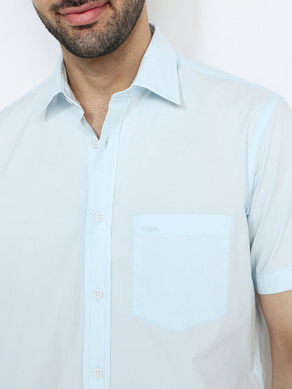Colorplus Men Blue Solid Regular Fit Cotton Blend Half Sleeve Casual Shirt