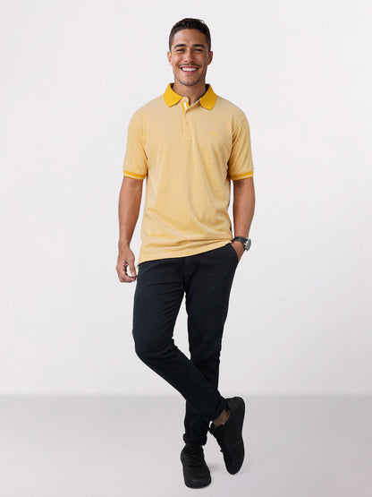 Park Avenue Yellow Solid Slim Fit Half Sleeve Cotton Blend T-Shirt