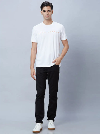 Men White Slim Fit Solid Cotton Blend T-Shirt