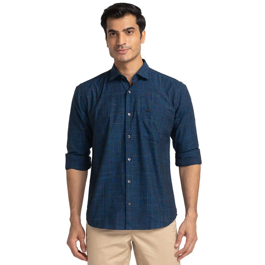 Men Blue Slim Fit Two Tone Cotton Cut Away Collar Shirts