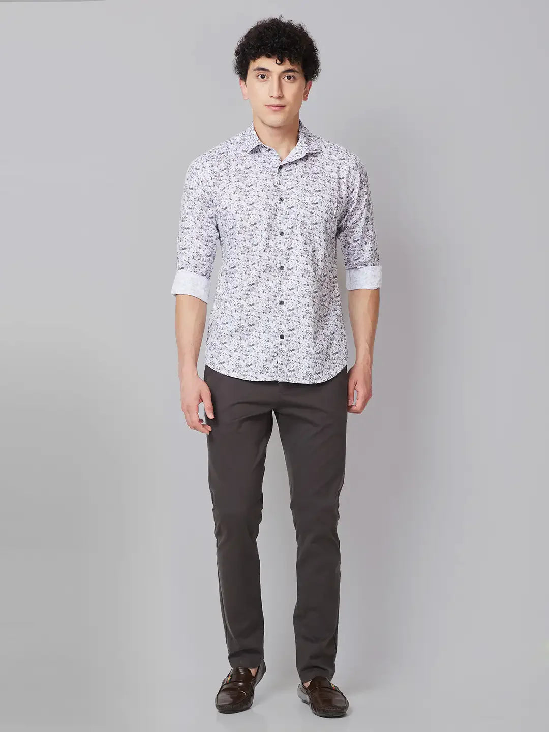 Men Grey Slim Fit Print Cotton Cut Away Collar Shirts