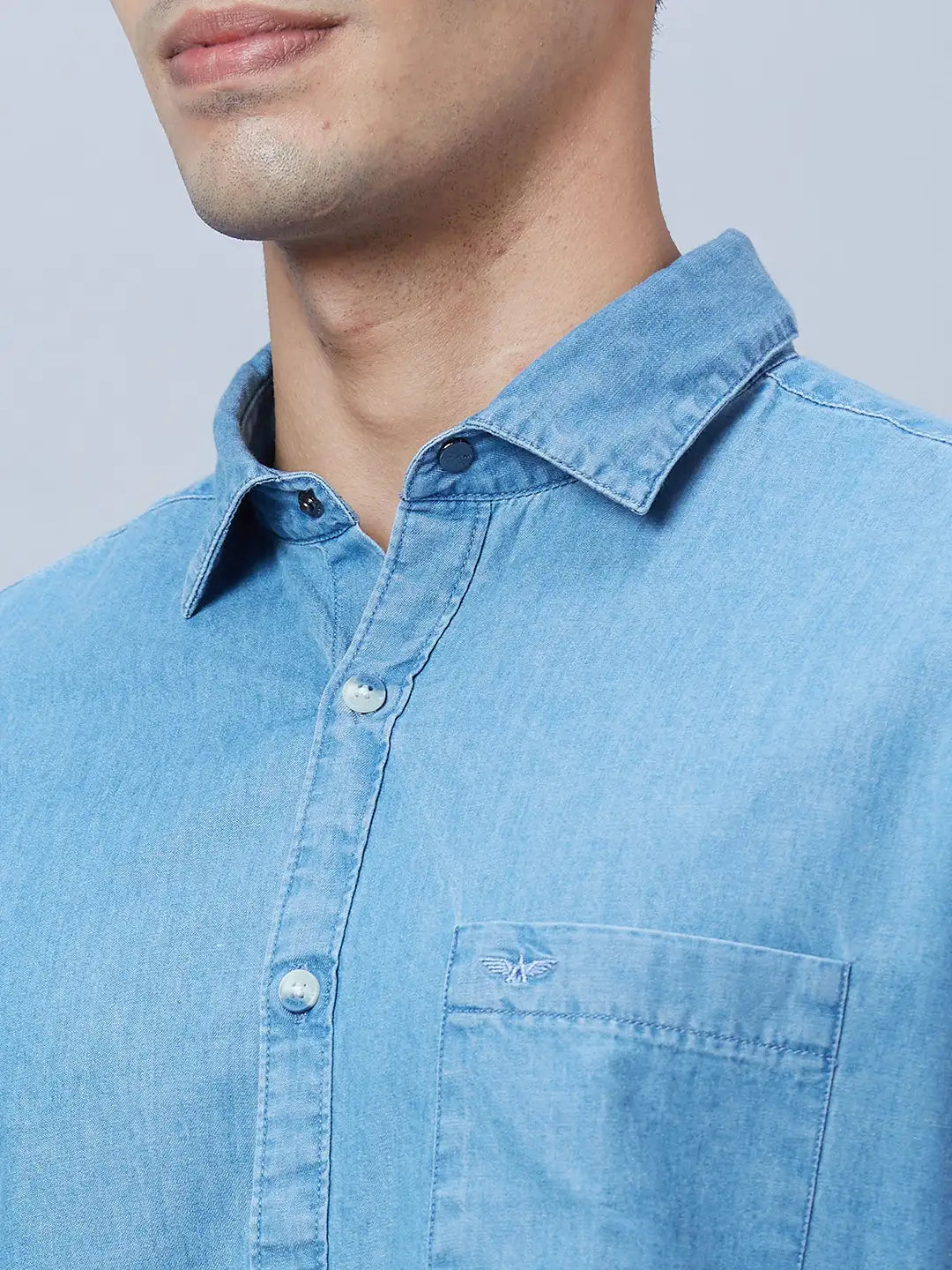 Men Blue Slim Fit Chambray Cotton Shirts